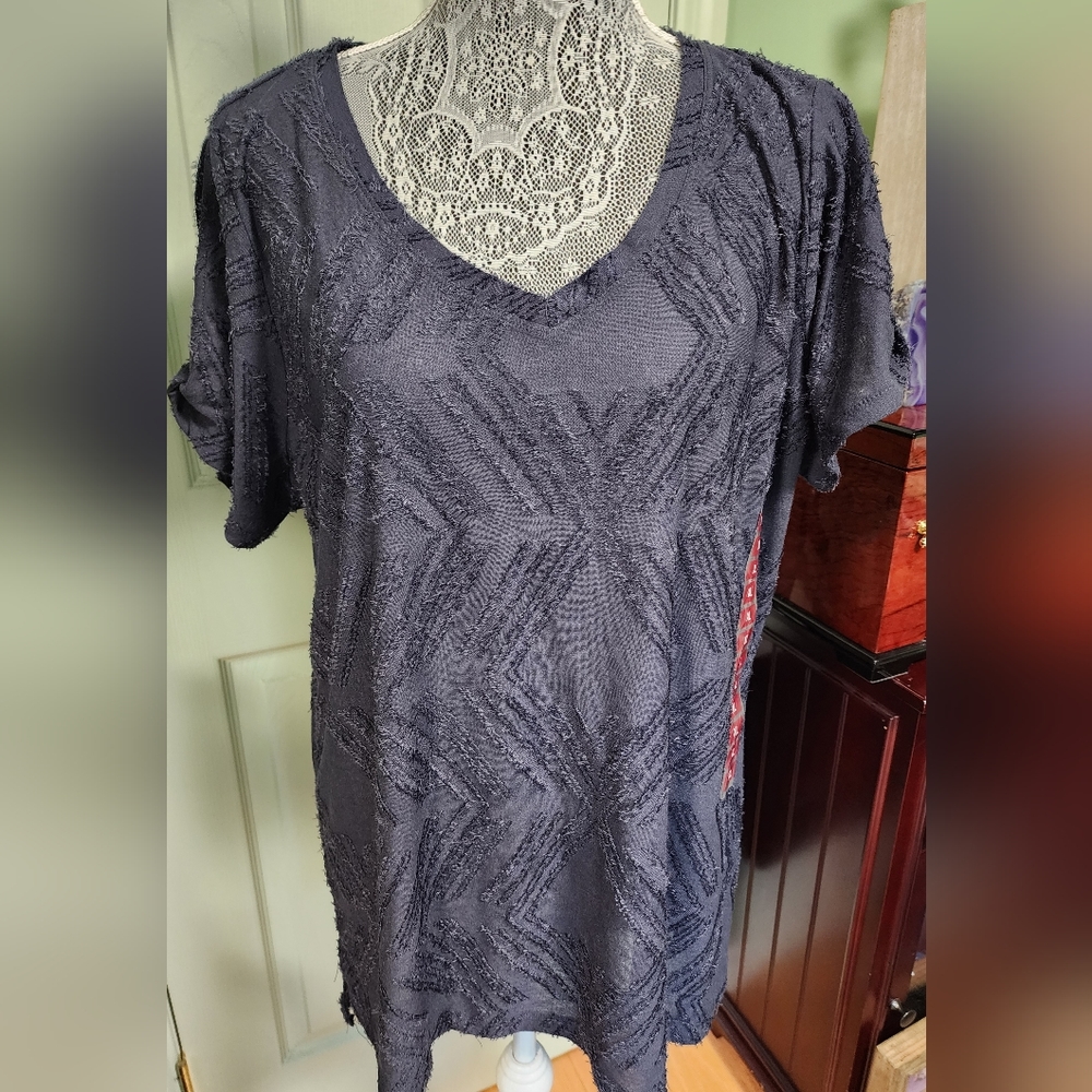 Peace & Pearls Dark Blue XLarge Fashionable Women's V Neck Tee Shirt New